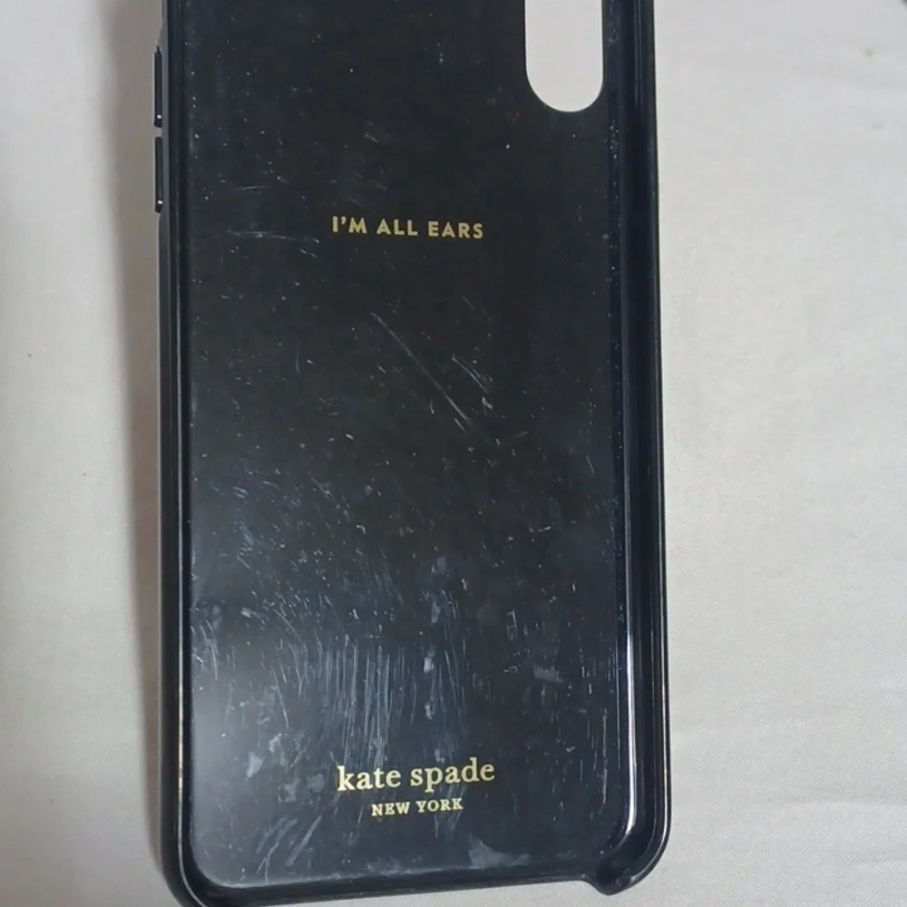 KATE SPADE PHONE COVER 📱 WITH FINGER RING ON BACK BEAUTIFUL BLACK AND WHITE